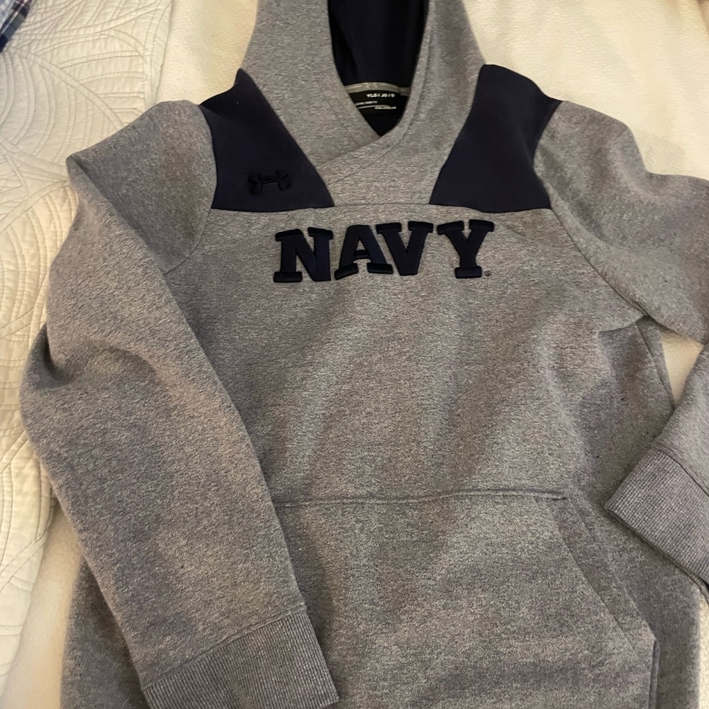 Under Armour Men's Gray and Navy Sweater